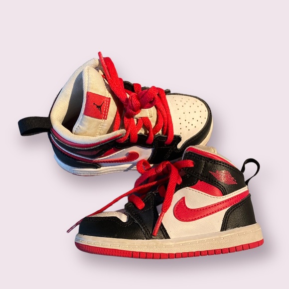 Nike - Air Jordan 1 TD Mid Very Berry Black Red White Size 7C Toddler KIDS - Picture 5 of 11